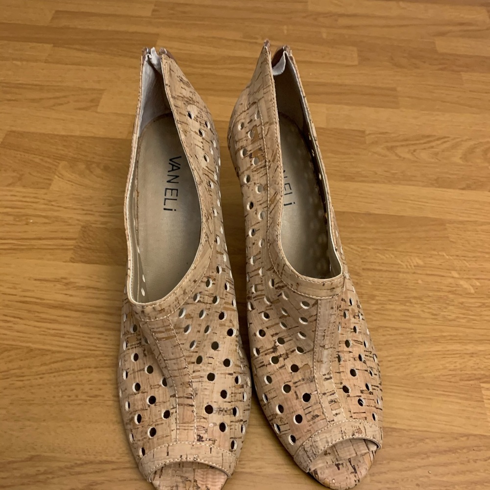 Tan heels